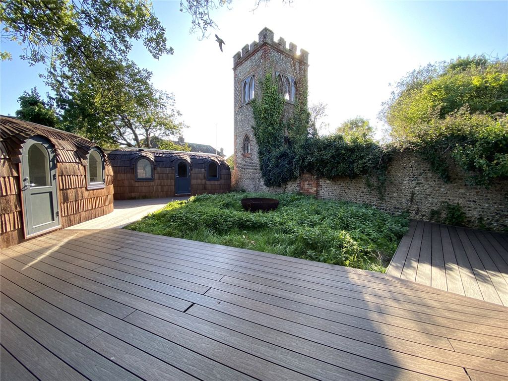 Property photo 1 of 43 Picture No. 53