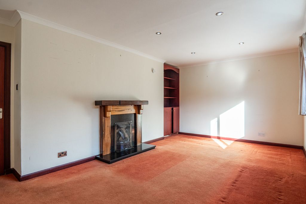 Property photo 3 of 50