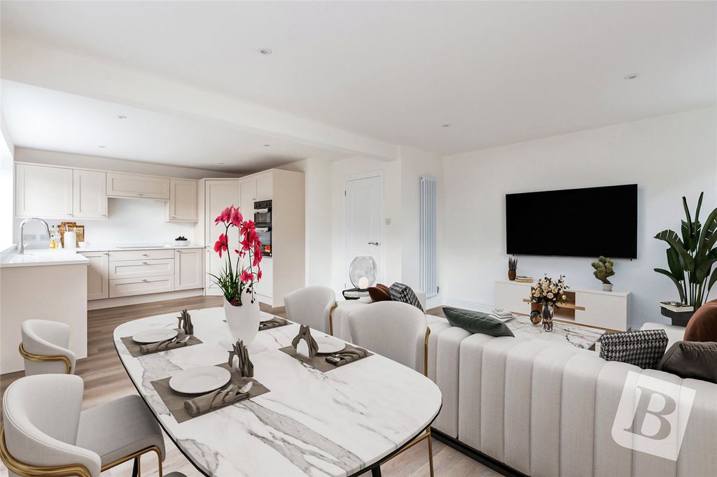 Property photo 2 of 26 Picture No. 30