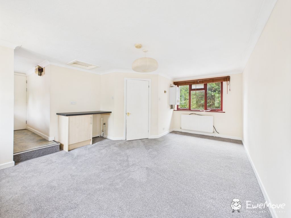 Property photo 2 of 7 Cam02877G0-Pr0084-Still002