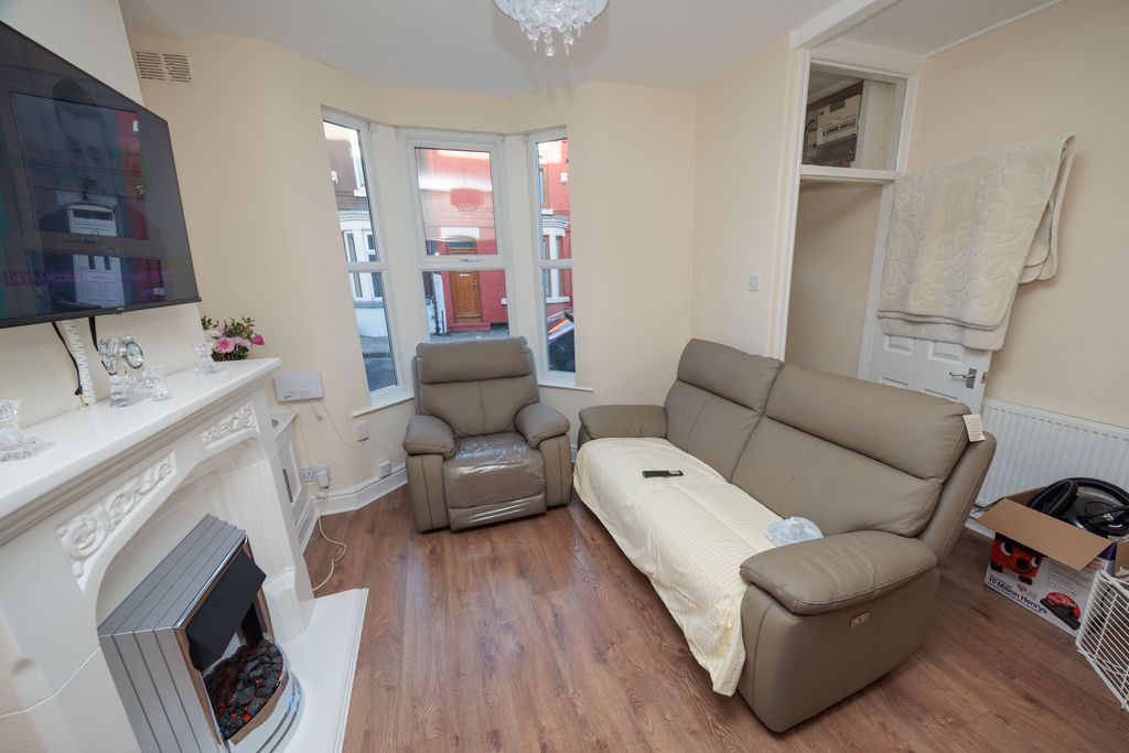 Property photo 2 of 15