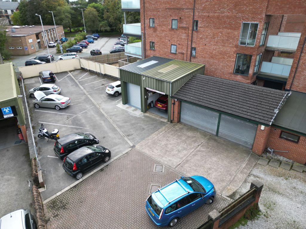 Property photo 1 of 1