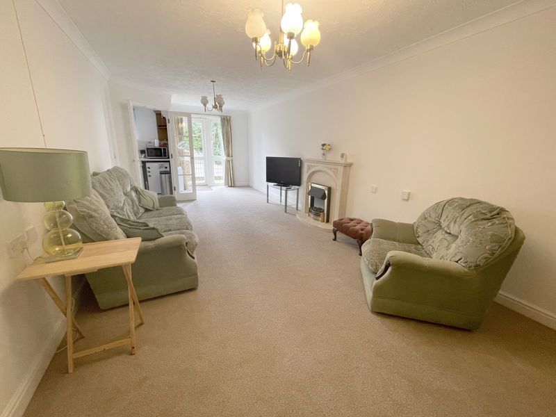 Property photo 3 of 12 Photo 7