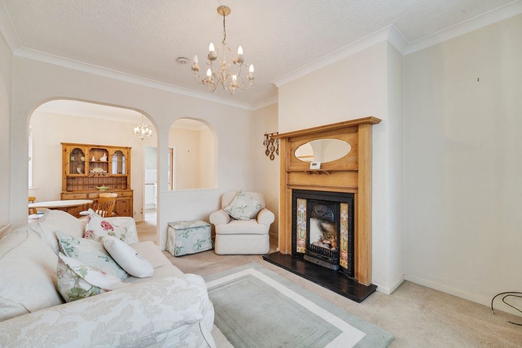 Property photo 2 of 19 Pbox-Img.Jpg