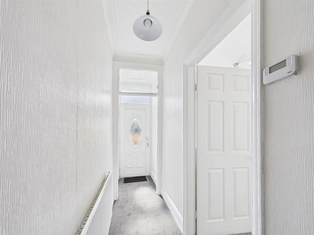 Property photo 3 of 29 Cam03604G0-Pr0114-Still002.Jpg