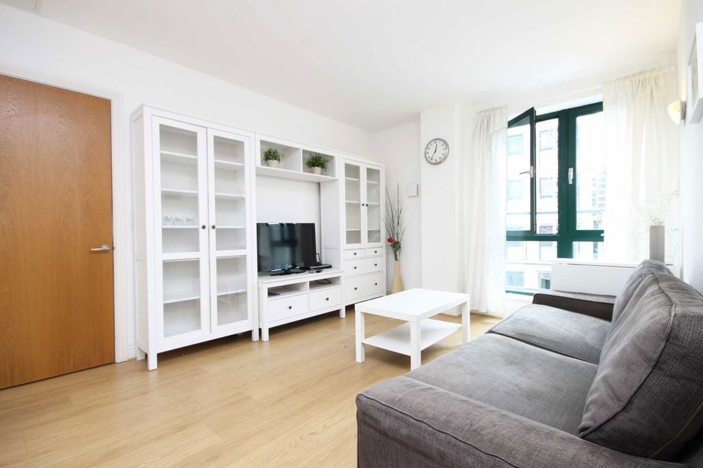 Property photo 2 of 5