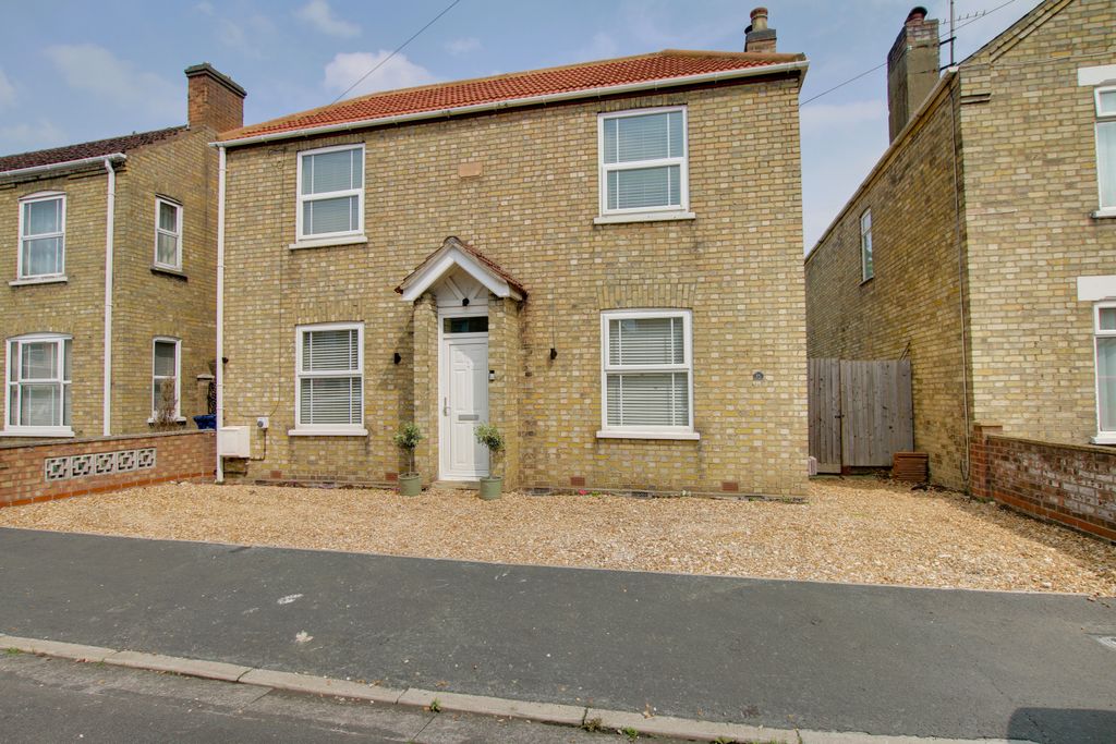 Property photo 1 of 19
