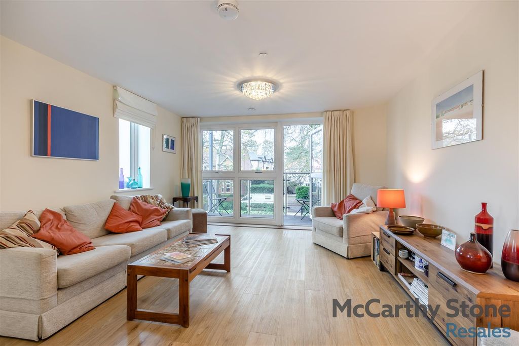 Property photo 2 of 24 8669244-Interior17.Jpg