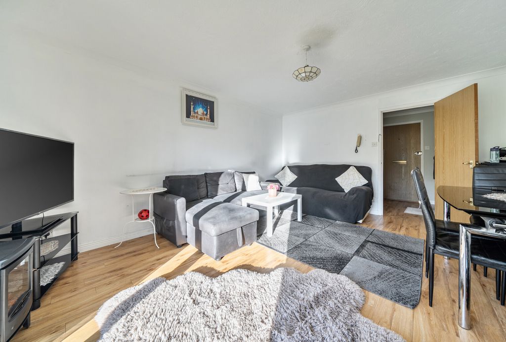 Property photo 3 of 10 1435369-7-69c57E3...