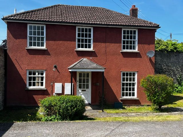 Property photo 1 of 18
