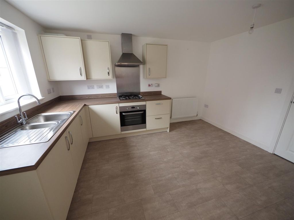 Property photo 3 of 14 Kitchen View 1