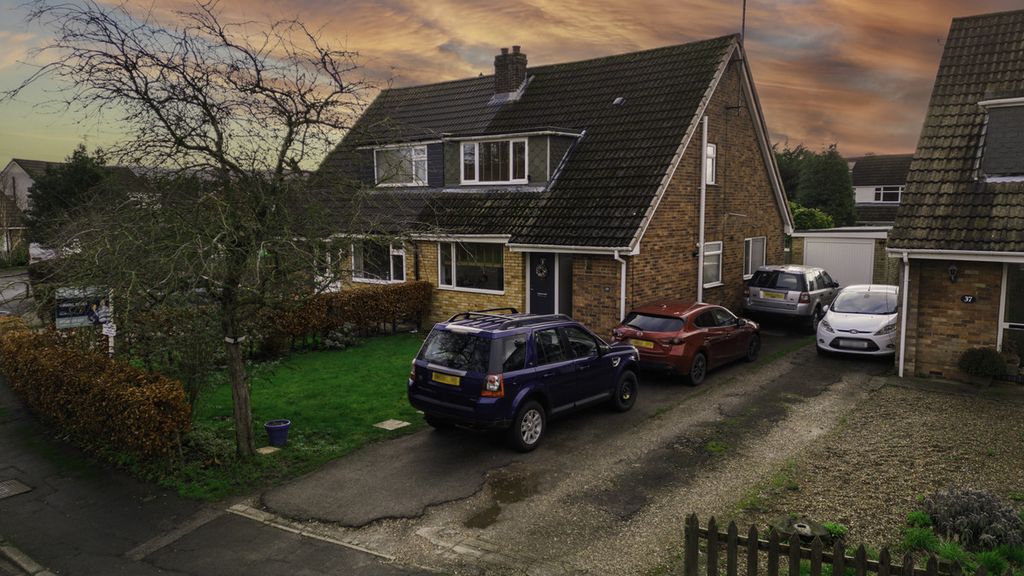 Property photo 2 of 13