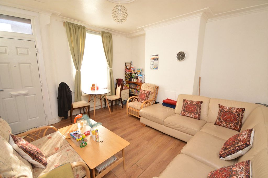 Property photo 2 of 7 Picture No. 07