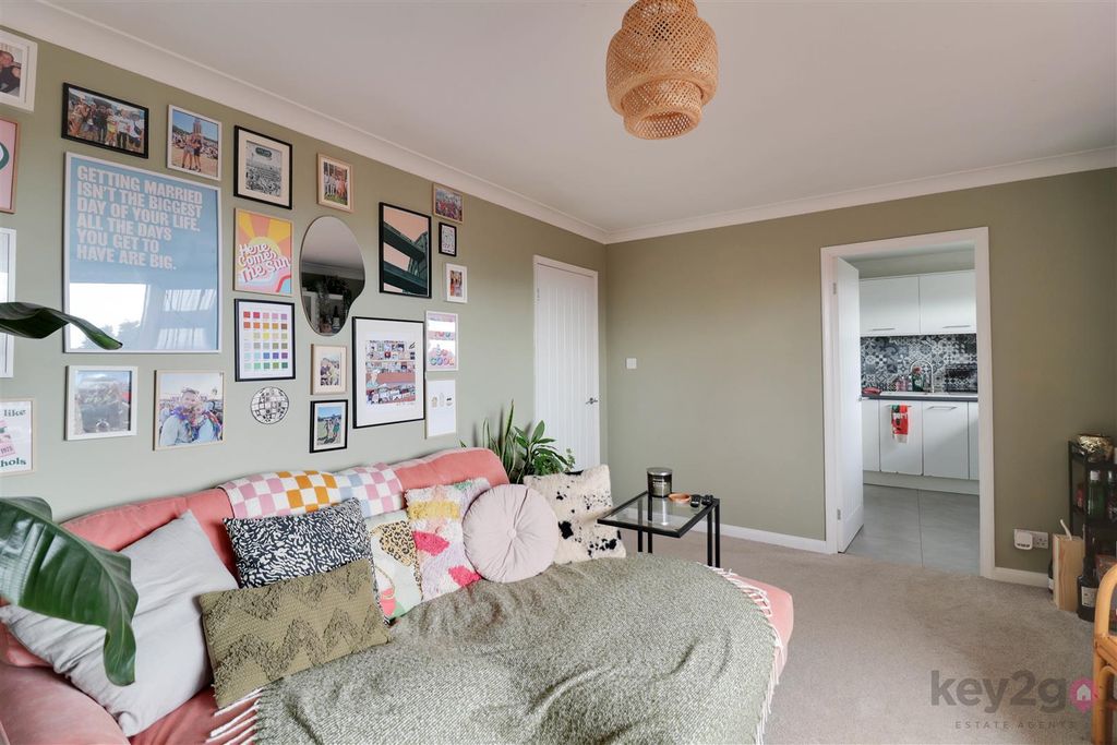 Property photo 3 of 19 Img_2245-Img_2247.Jpg