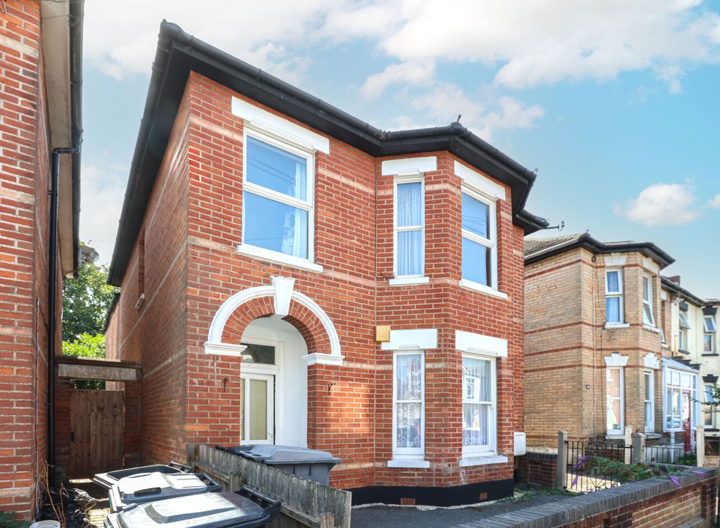 Property photo 1 of 13 333A2965