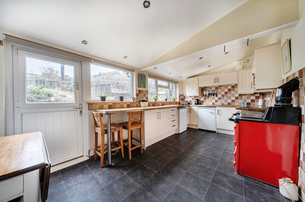 Property photo 2 of 43 1419523-9-69Ab1Ef...