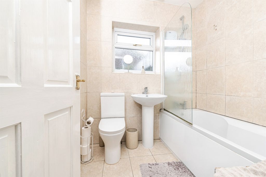 Additional image 12 of 3 bed semi-detached house for saleLascelles Road, Heckmondwike WF16