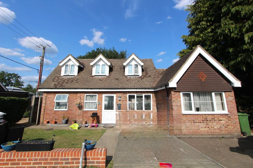 Property photo 1 of 10 Picture No. 02