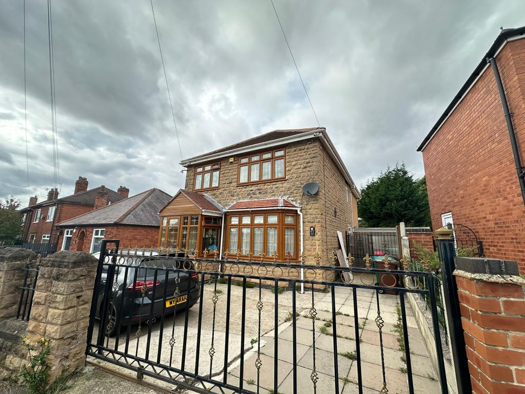 Property photo 2 of 23