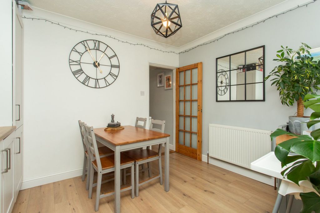 Property photo 3 of 13 Picture 3