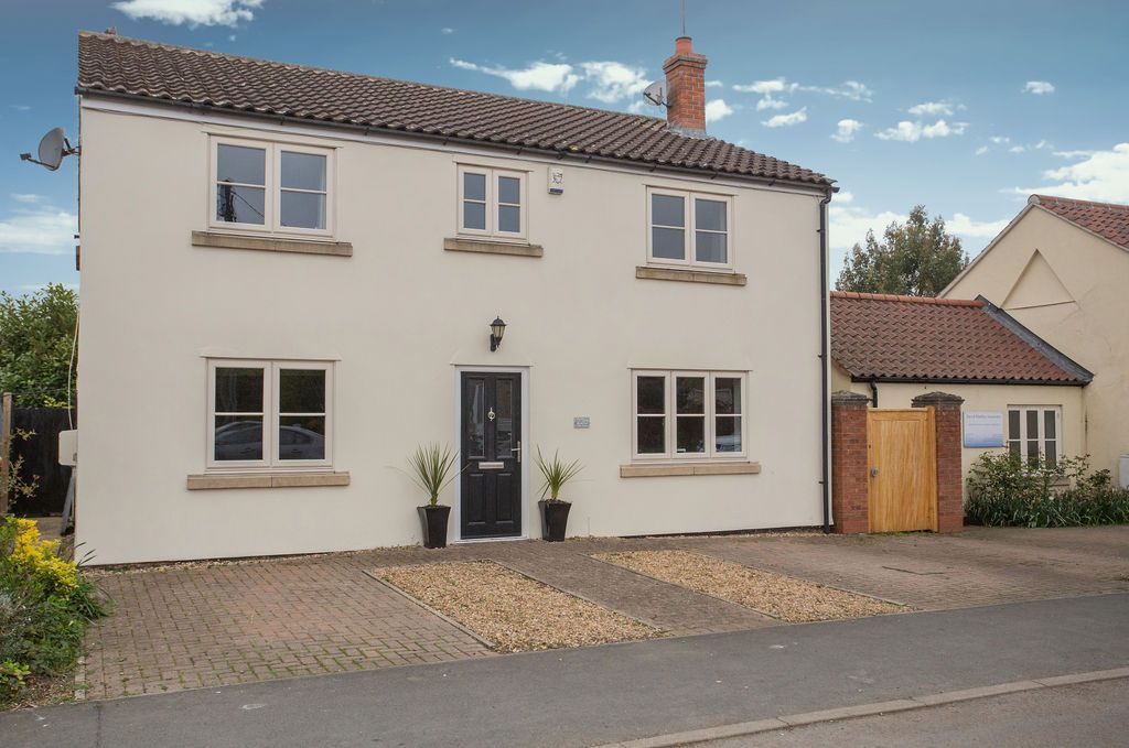 Property photo 1 of 26 03