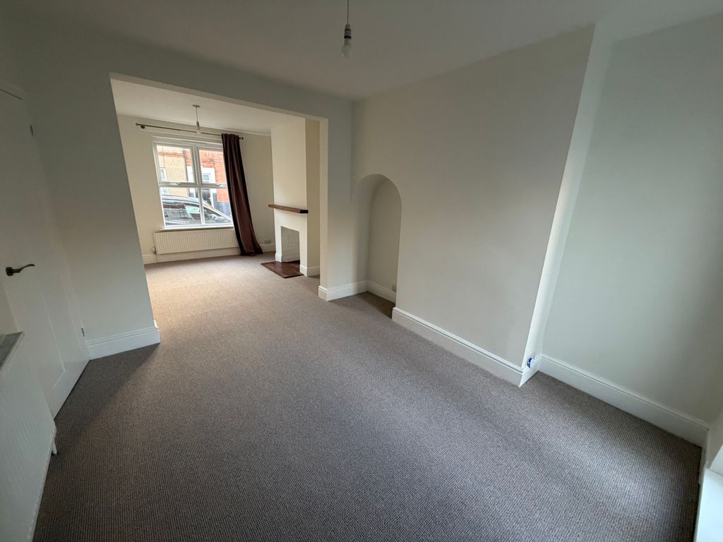 Property photo 3 of 8 Image