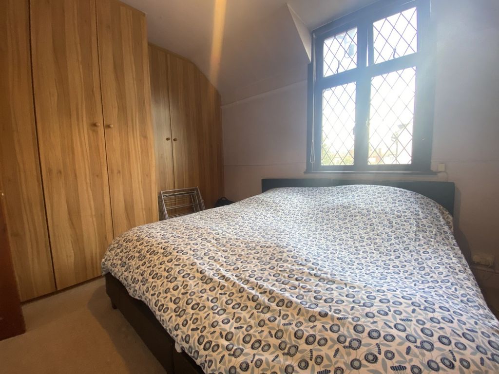 Property photo 2 of 13 4514482