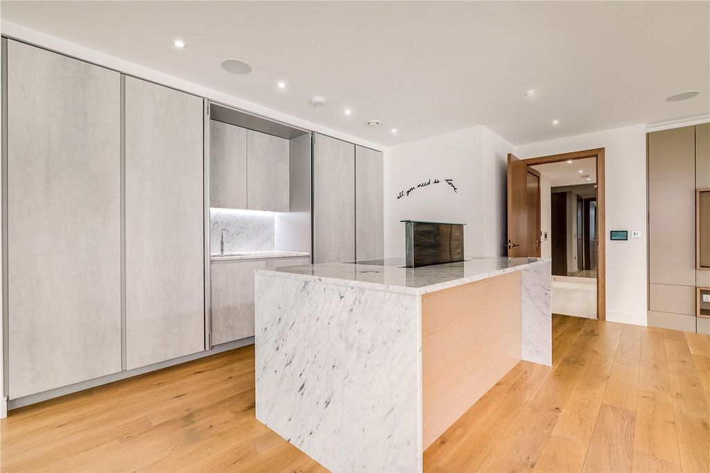 Property photo 2 of 14 Picture No. 01