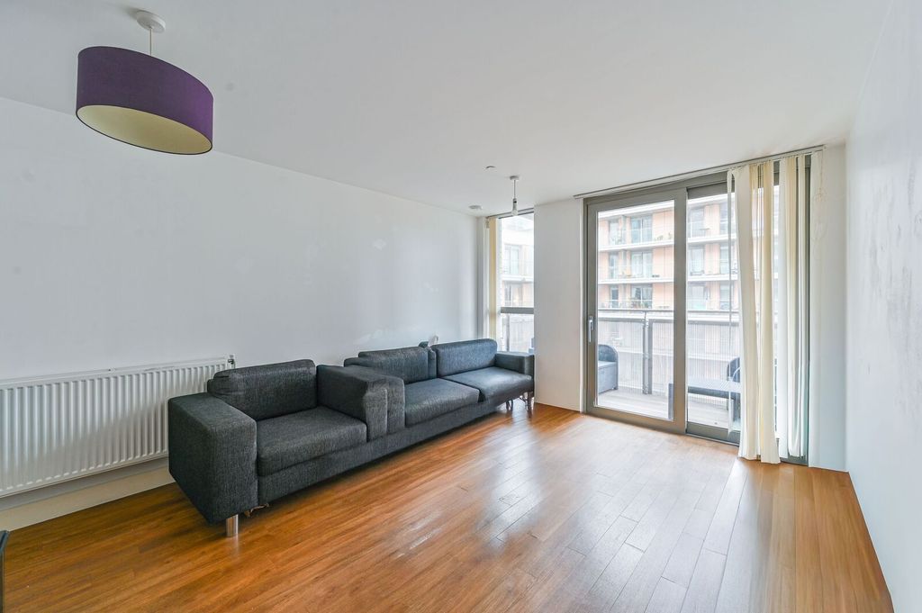 Property photo 2 of 9