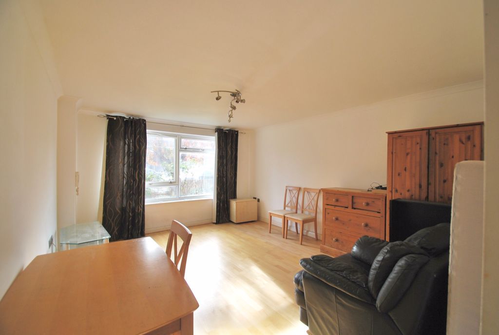 Property photo 2 of 7 Photo 7