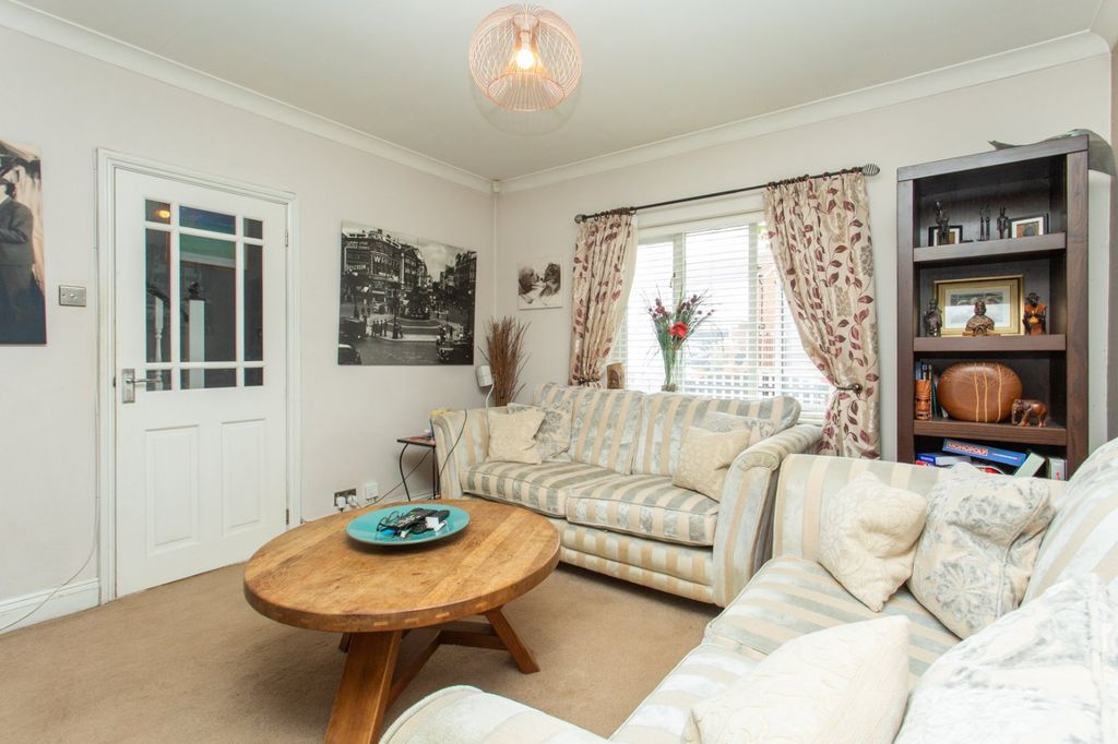 Property photo 2 of 24 Picture 2