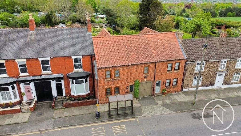 Property photo 1 of 36