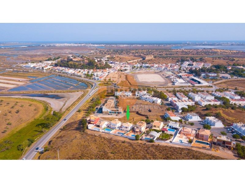 Property photo 1 of 53