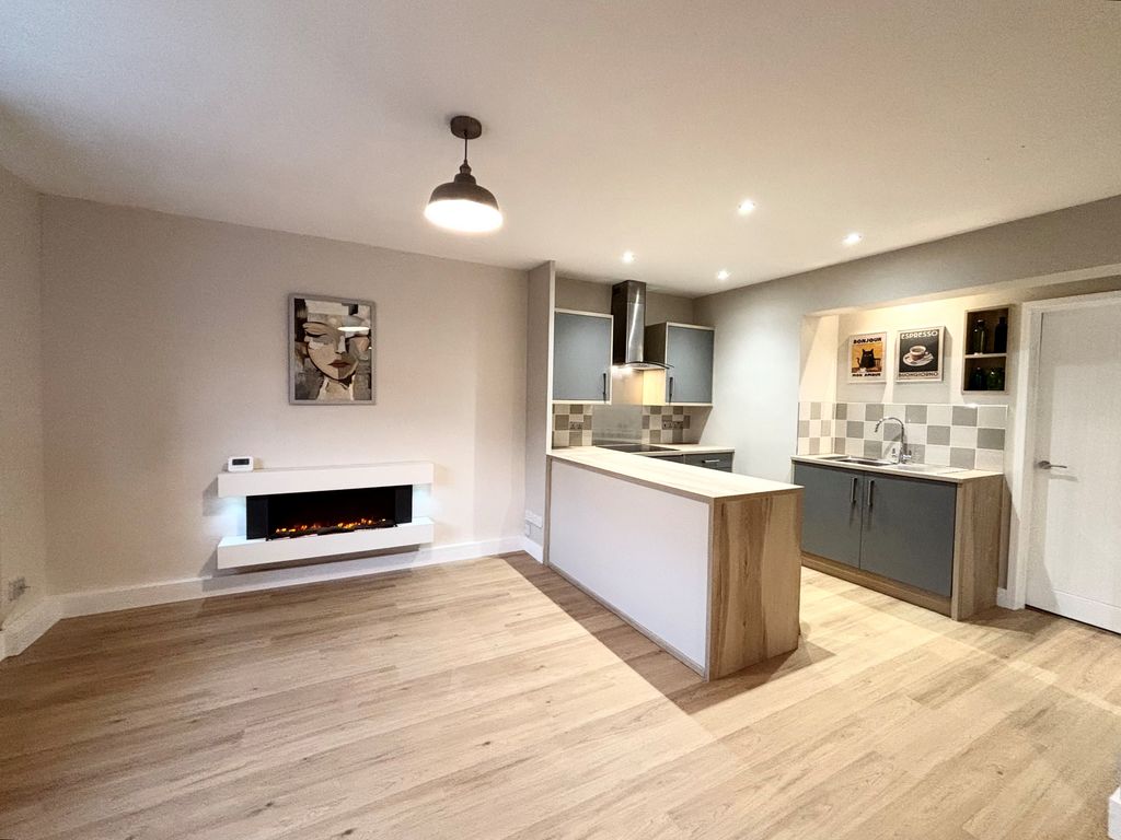 Property photo 3 of 9 Image