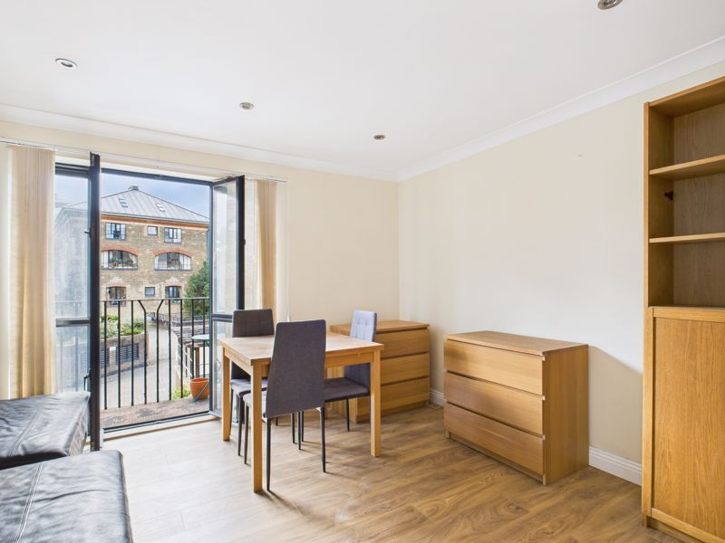 Property photo 3 of 12 Photo 10