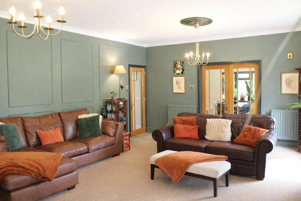 Property photo 3 of 42