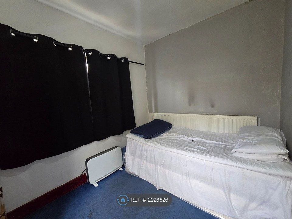 Property photo 2 of 3