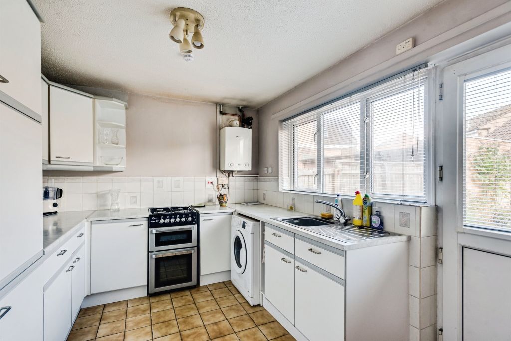 Property photo 2 of 17