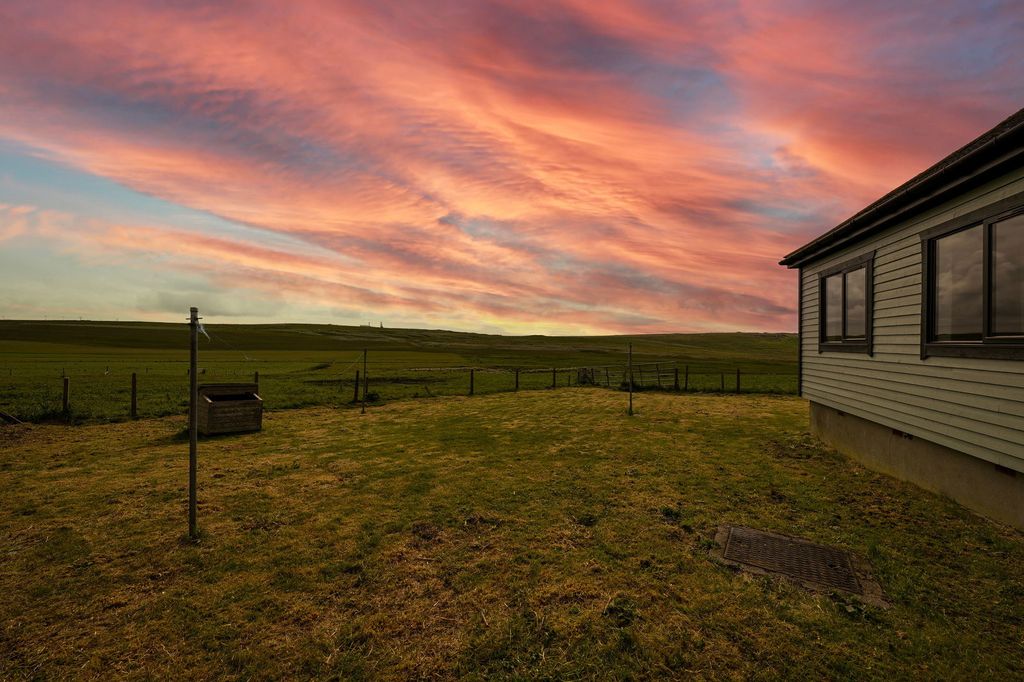 Property photo 3 of 30