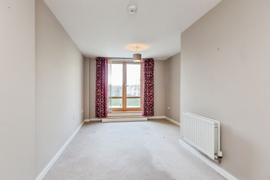 Property photo 2 of 11 Photo