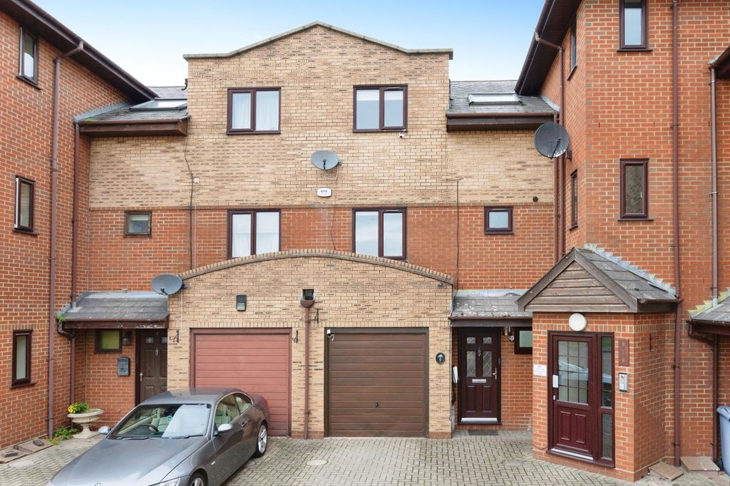 Property photo 1 of 17 Photo