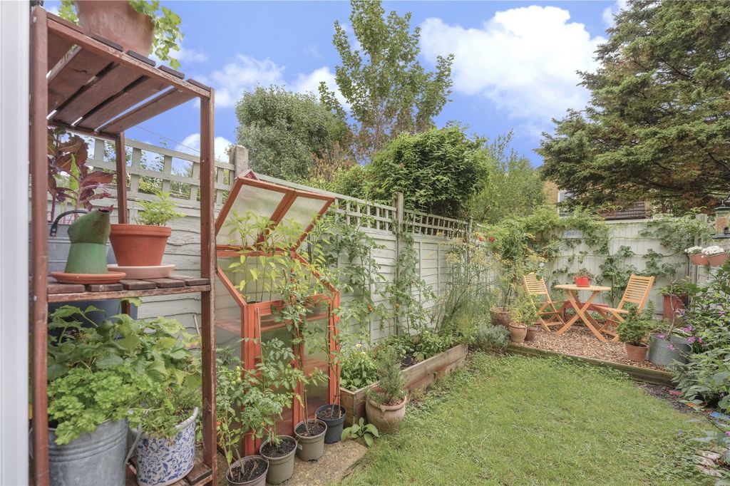 Property photo 3 of 24 Picture No. 22