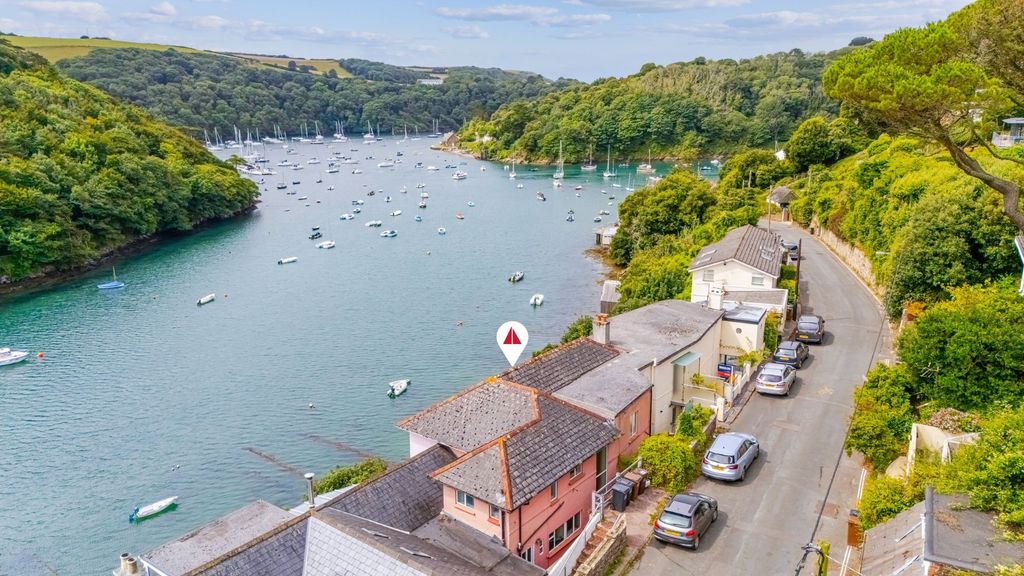 Property photo 1 of 19 A15 Pinned