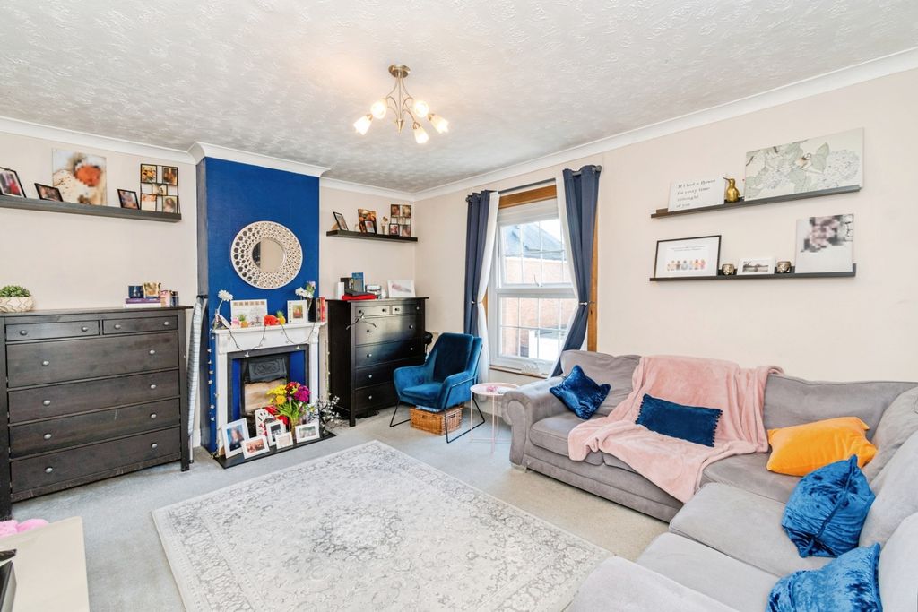 Property photo 2 of 18 Pbox-Img.Jpg