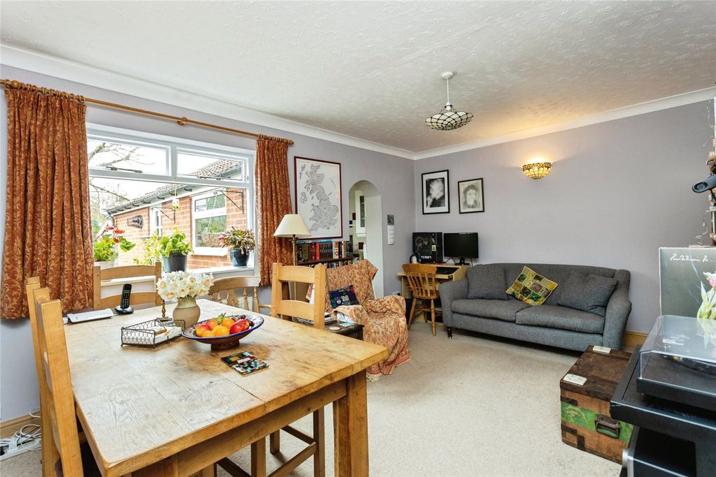 Property photo 2 of 17 Picture No. 03