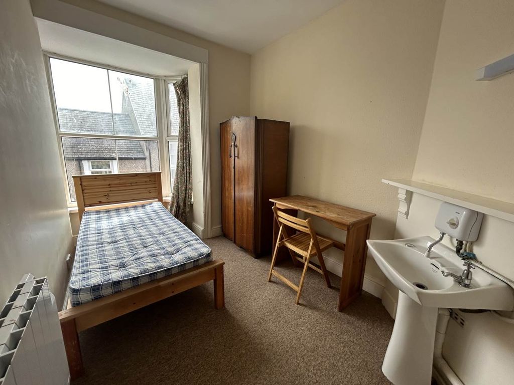 Property photo 3 of 7 Img_5530