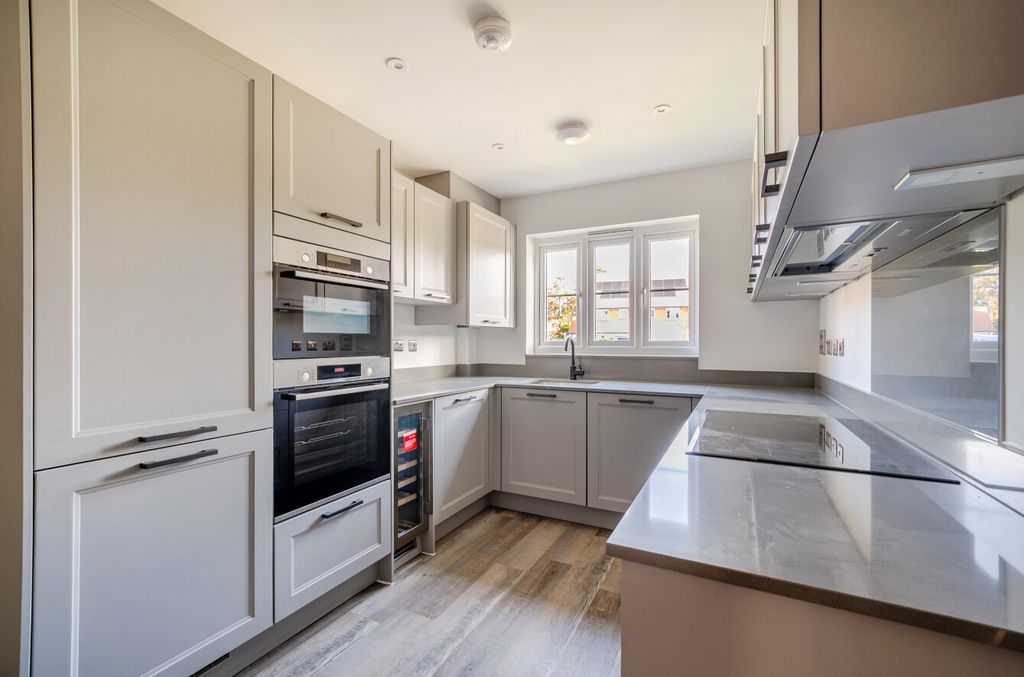 Property photo 2 of 17 1524599-20-6Ac395...