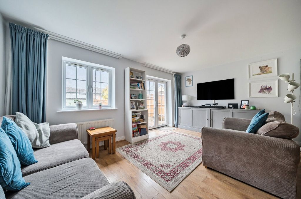 Property photo 2 of 12 Picture No. 03