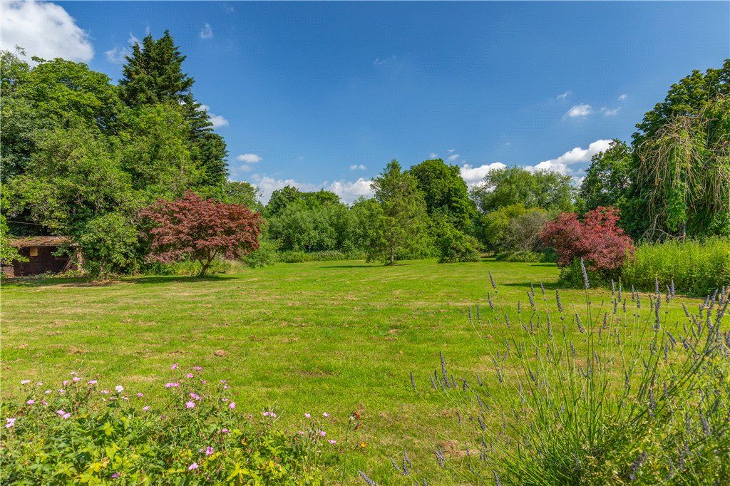 Property photo 2 of 40 Garden