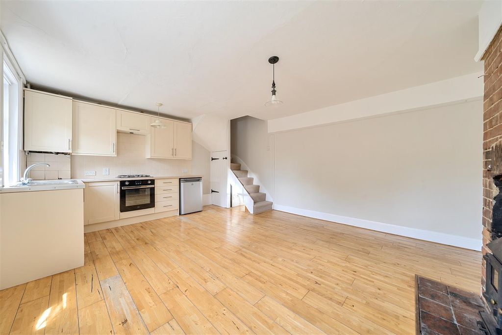 Property photo 3 of 16 Kitchen/Sitting Room